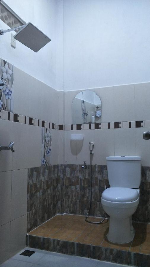 Kana Hasya Homestay "Rumoh Jamee" Meulaboh Esterno foto